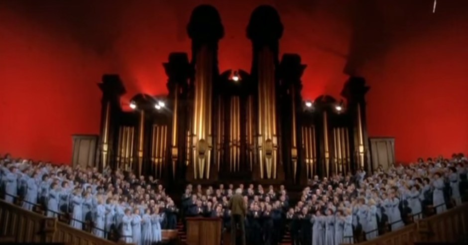 mr-kruegers-christmas-screenshot-stewart-tabchoir