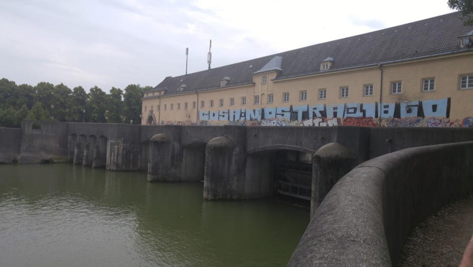2016-07-02 Englisher Garten Munich dam