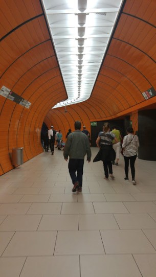 2016-07-04-Munich-subway