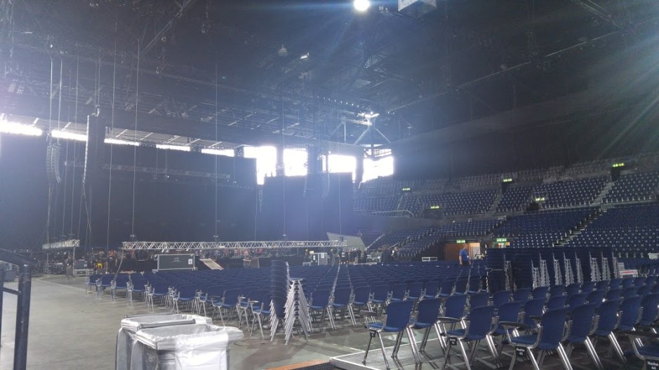 2016-07-06-zurichhallenstadion-motab1.1