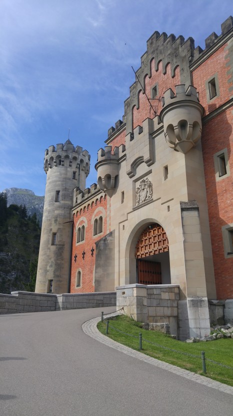The fairy tale entrance to the castle